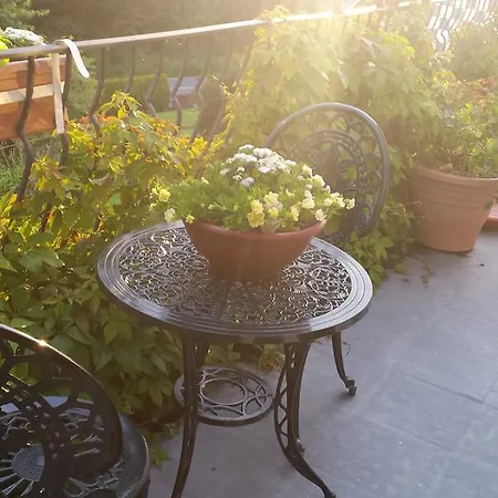 Alojamento de Acomodação e Pequeno-almoço Clones 'greenjoy - *