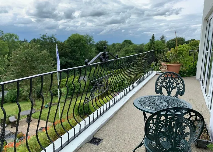 Clones 'greenjoy - Bed & Breakfast Corconnelly