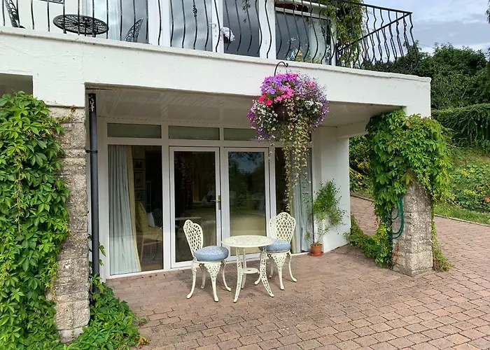 Clones 'greenjoy - Bed & Breakfast